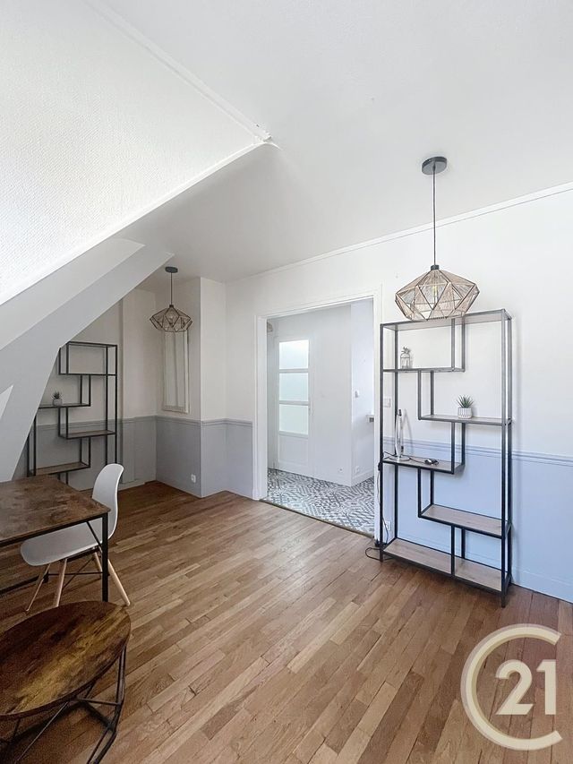 Appartement Studio &agrave; louer - 1 pi&egrave;ce - 27,39 m2 - Compiegne - 60 - PICARDIE