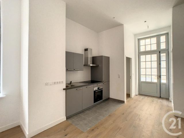 Appartement F5 à louer - 5 pièces - 126,19 m2 - Compiegne - 60 - PICARDIE