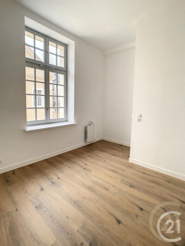 Appartement F5 à louer - 5 pièces - 126,19 m2 - Compiegne - 60 - PICARDIE