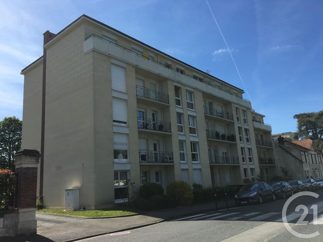 Appartement F1 à louer - 1 pièce - 33,35 m2 - Compiegne - 60 - PICARDIE