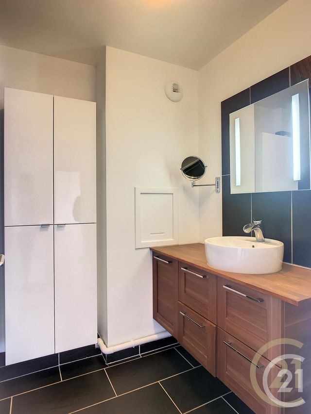 Appartement F3 &agrave; louer - 3 pi&egrave;ces - 65,32 m2 - Margny Les Compiegne - 60 - PICARDIE