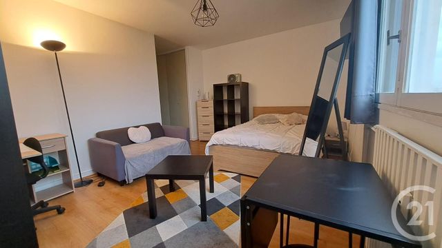 Appartement Studio &agrave; louer - 1 pi&egrave;ce - 28,07 m2 - Compiegne - 60 - PICARDIE