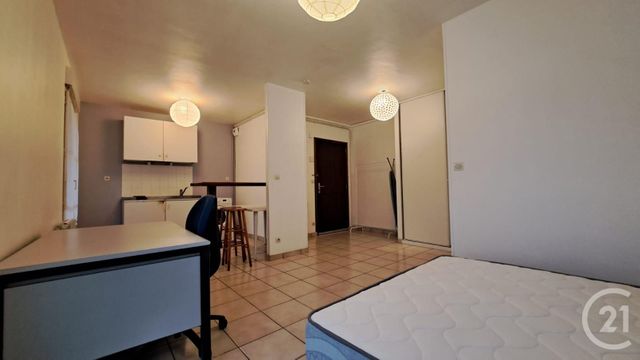 Appartement Studio &agrave; louer - 1 pi&egrave;ce - 29,94 m2 - Compiegne - 60 - PICARDIE