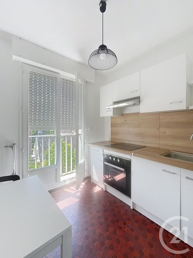 Appartement Chambre &agrave; louer - 1 pi&egrave;ce - 38,92 m2 - Compiegne - 60 - PICARDIE