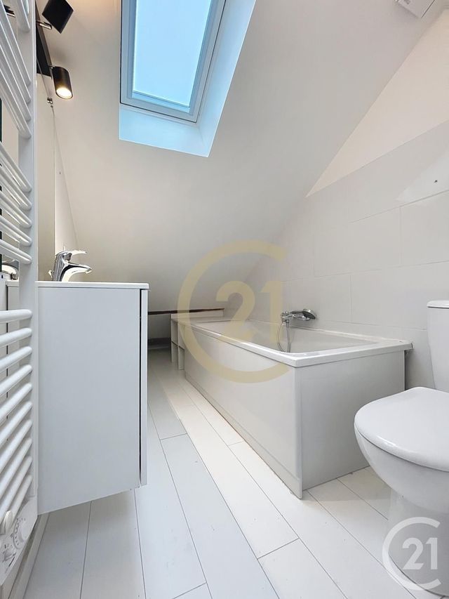 Maison &agrave; louer - 2 pi&egrave;ces - 55,33 m2 - Compiegne - 60 - PICARDIE