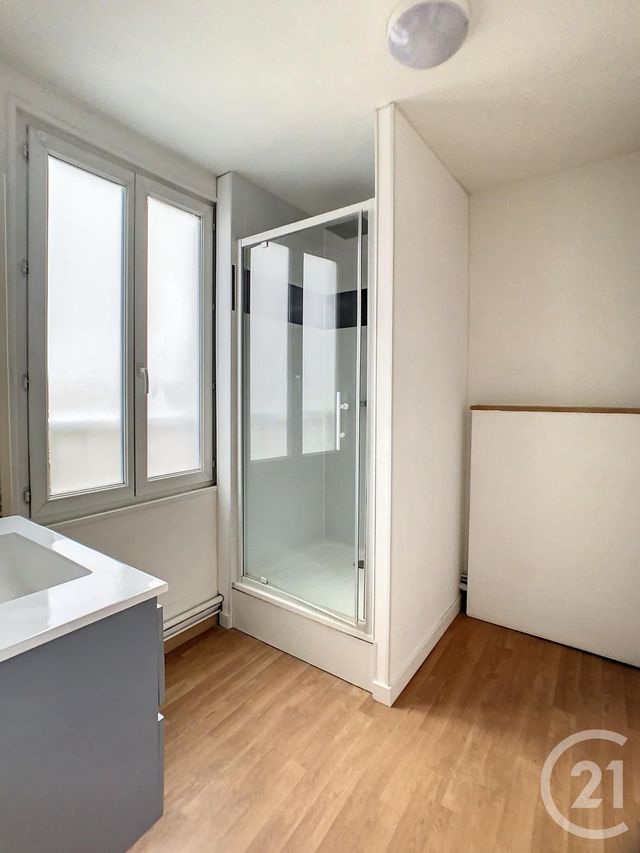 Appartement F3 &agrave; louer - 3 pi&egrave;ces - 78,70 m2 - Venette - 60 - PICARDIE