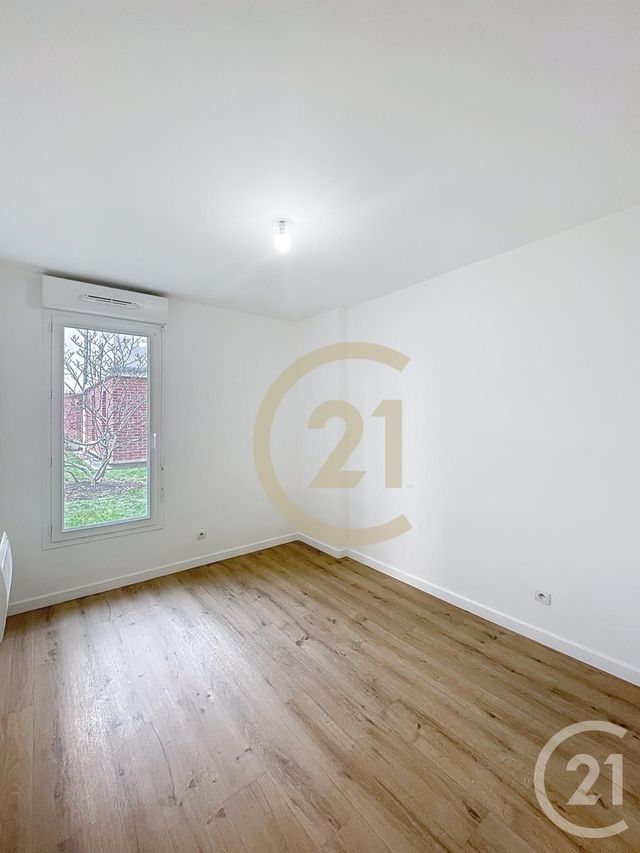 Appartement F4 &agrave; louer - 4 pi&egrave;ces - 71,30 m2 - Margny Les Compiegne - 60 - PICARDIE