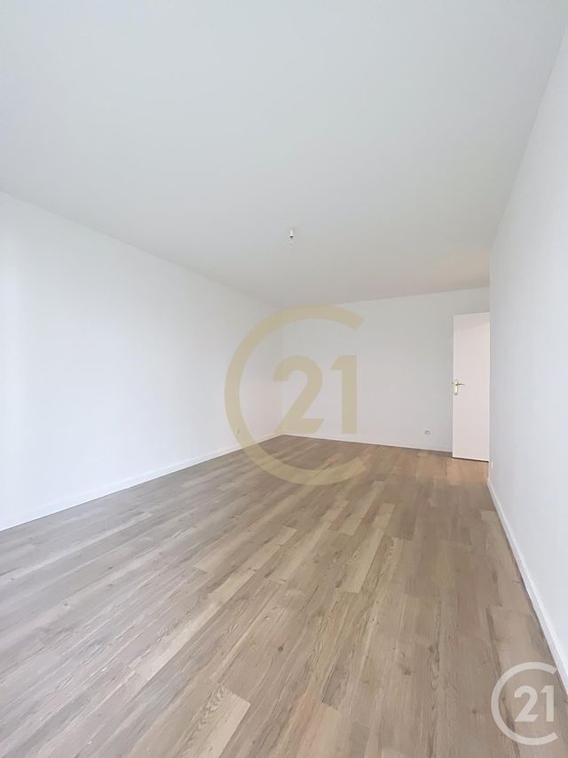 Appartement F4 &agrave; louer - 4 pi&egrave;ces - 71,30 m2 - Margny Les Compiegne - 60 - PICARDIE