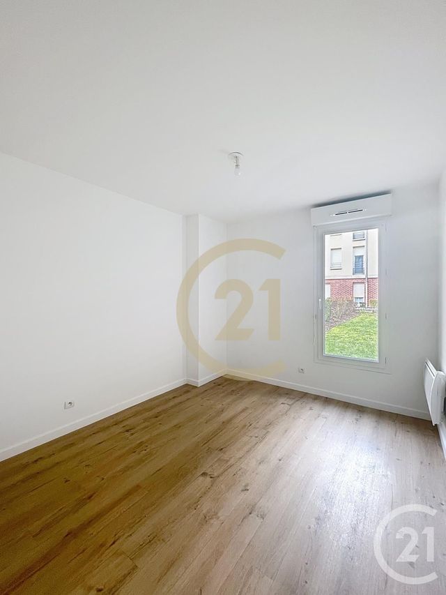 Appartement F4 &agrave; louer - 4 pi&egrave;ces - 71,30 m2 - Margny Les Compiegne - 60 - PICARDIE