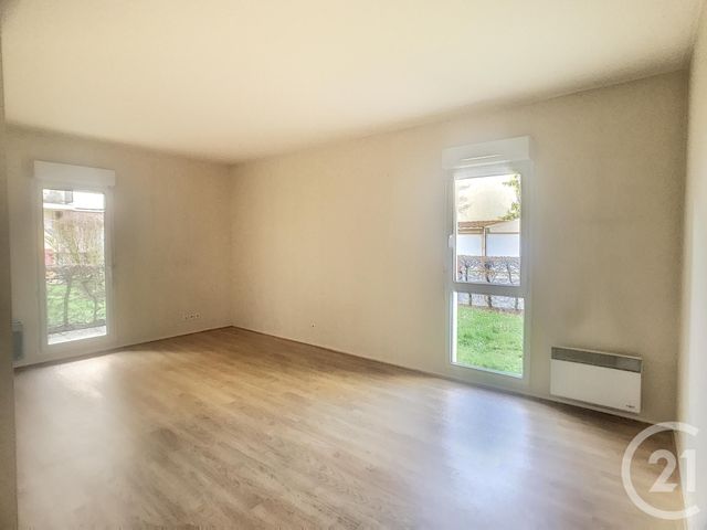 Appartement F3 &agrave; louer - 3 pi&egrave;ces - 66,89 m2 - Margny Les Compiegne - 60 - PICARDIE