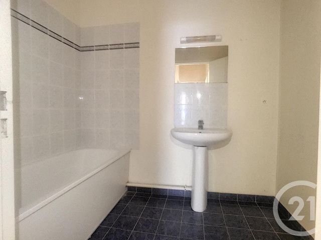 Appartement F3 &agrave; louer - 3 pi&egrave;ces - 66,89 m2 - Margny Les Compiegne - 60 - PICARDIE