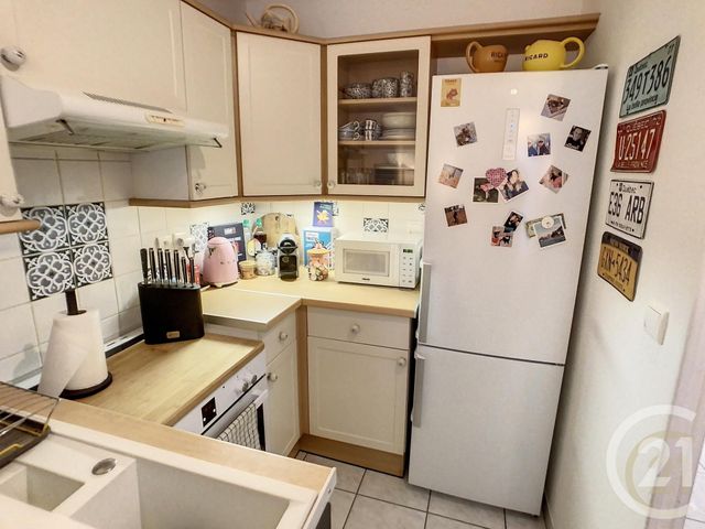 Appartement F2 &agrave; louer - 2 pi&egrave;ces - 43,70 m2 - Compiegne - 60 - PICARDIE