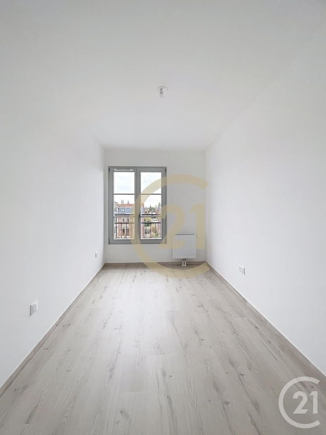 Appartement F3 &agrave; louer - 3 pi&egrave;ces - 62 m2 - Compiegne - 60 - PICARDIE
