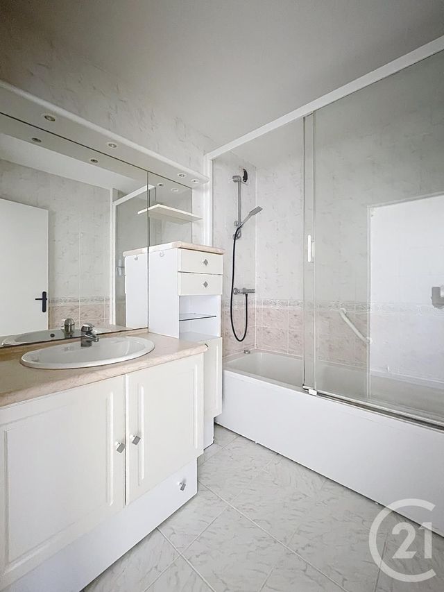 Appartement &agrave; vendre - 3 pi&egrave;ces - 76,07 m2 - Compiegne - 60 - PICARDIE