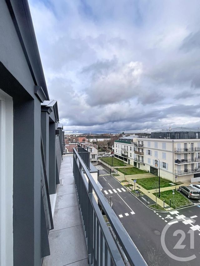 Appartement F2 &agrave; louer - 2 pi&egrave;ces - 46,50 m2 - Compiegne - 60 - PICARDIE
