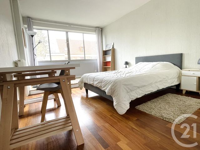 Appartement F4 &agrave; louer - 4 pi&egrave;ces - 90,90 m2 - Compiegne - 60 - PICARDIE