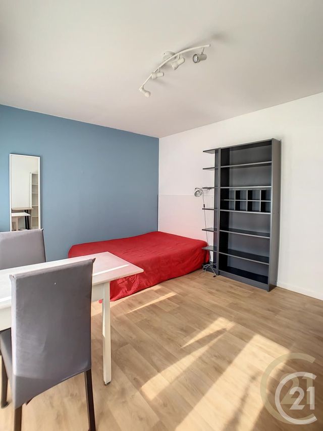 Appartement F1 &agrave; louer - 1 pi&egrave;ce - 27,50 m2 - Compiegne - 60 - PICARDIE
