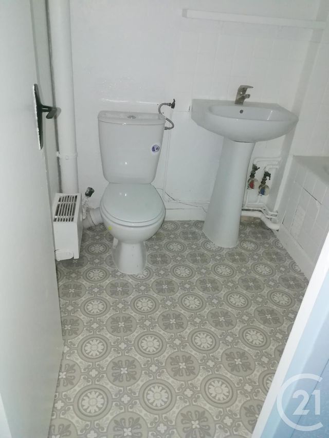 Appartement F1 &agrave; louer - 1 pi&egrave;ce - 26,10 m2 - Compiegne - 60 - PICARDIE