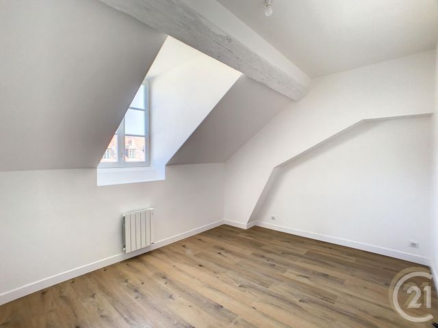 Appartement F2 &agrave; louer - 2 pi&egrave;ces - 41,70 m2 - Compiegne - 60 - PICARDIE