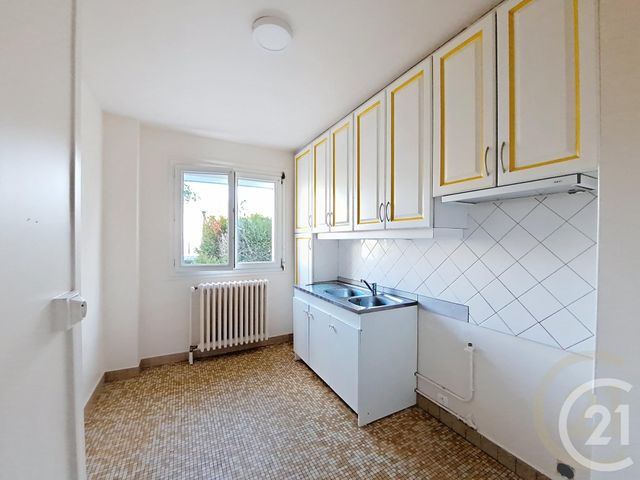 Maison &agrave; louer - 4 pi&egrave;ces - 84,54 m2 - Compiegne - 60 - PICARDIE