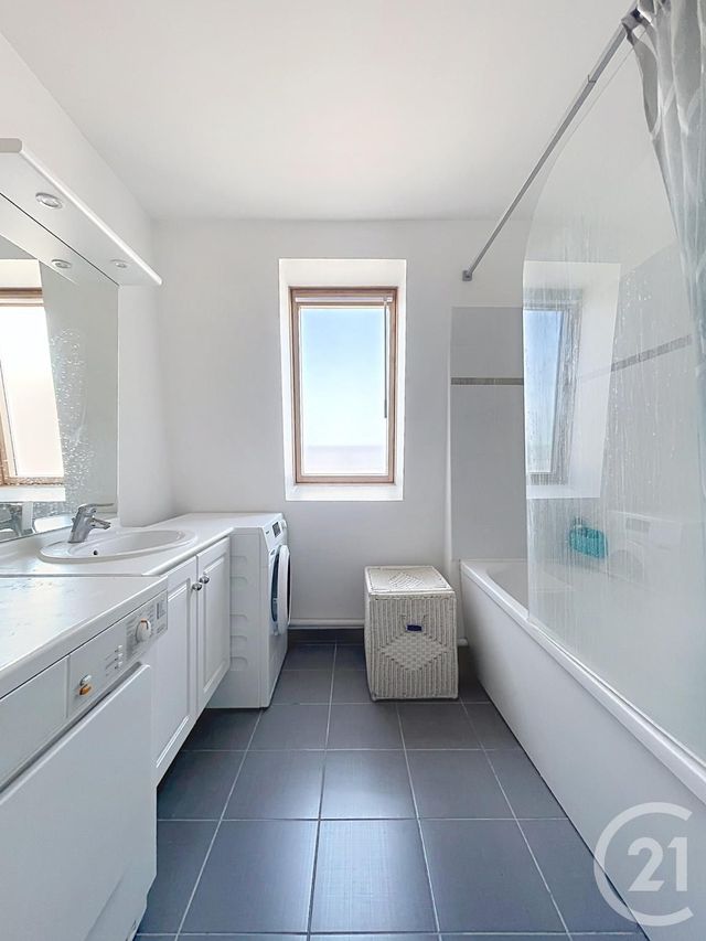 Appartement T3 &agrave; vendre - 3 pi&egrave;ces - 69,73 m2 - Compiegne - 60 - PICARDIE