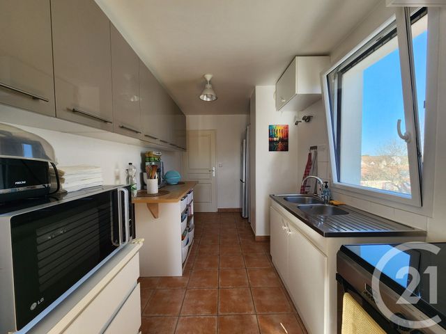 Appartement F3 &agrave; vendre - 3 pi&egrave;ces - 75,89 m2 - Compiegne - 60 - PICARDIE