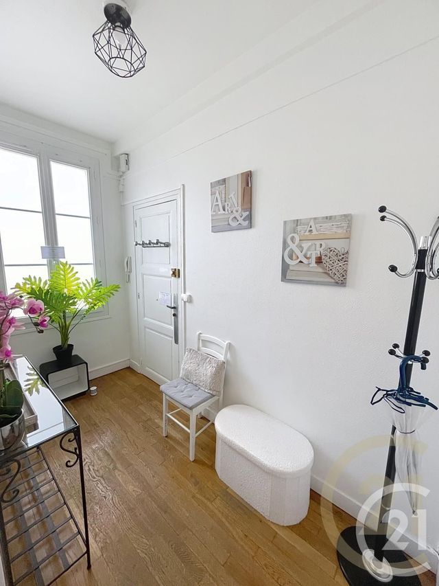 Appartement F2 &agrave; louer - 2 pi&egrave;ces - 34,69 m2 - Compiegne - 60 - PICARDIE