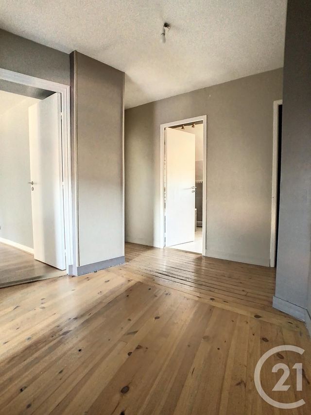 Maison &agrave; louer - 5 pi&egrave;ces - 121,07 m2 - Compiegne - 60 - PICARDIE