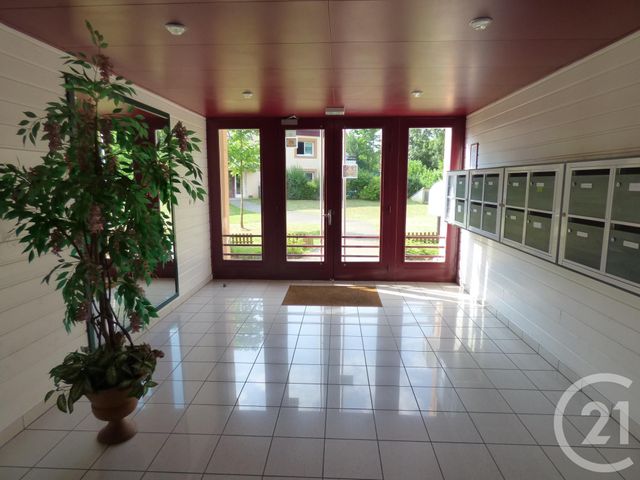 Appartement F3 &agrave; louer - 3 pi&egrave;ces - 64,28 m2 - Lacroix St Ouen - 60 - PICARDIE