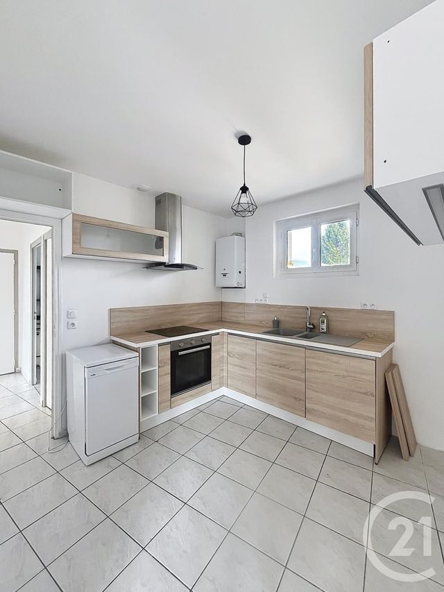 Appartement F3 &agrave; louer - 3 pi&egrave;ces - 76,04 m2 - Lacroix St Ouen - 60 - PICARDIE