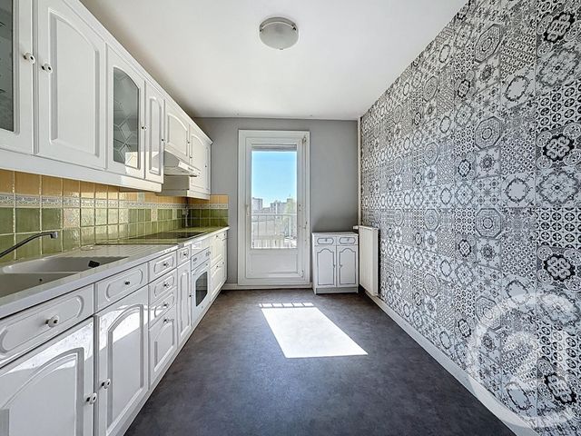 Appartement F5 &agrave; vendre - 5 pi&egrave;ces - 95,23 m2 - Compiegne - 60 - PICARDIE