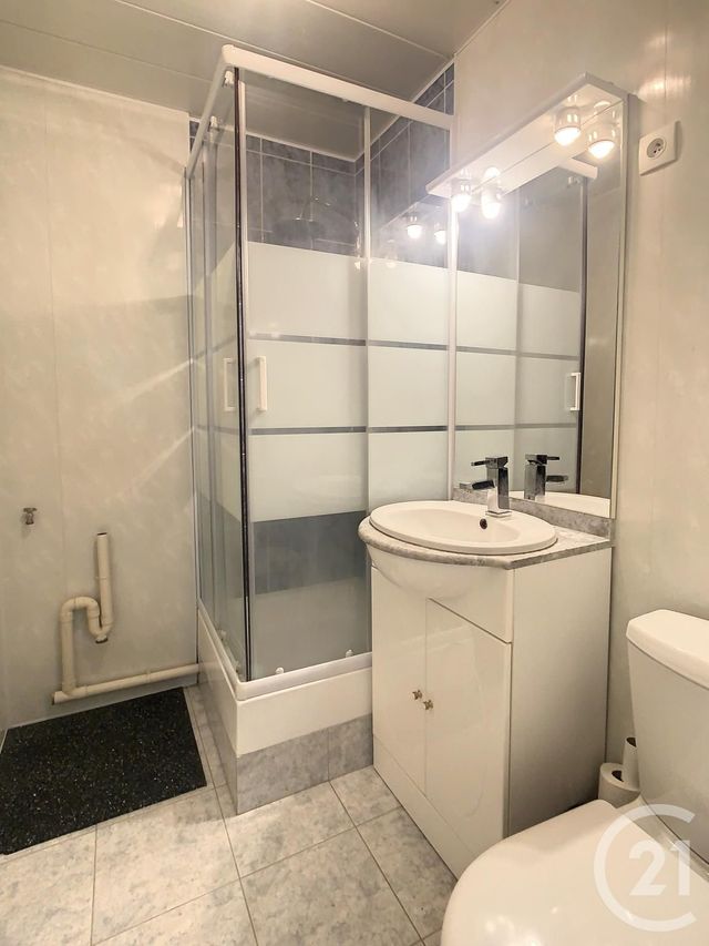 Appartement F2 &agrave; louer - 2 pi&egrave;ces - 38,31 m2 - Compiegne - 60 - PICARDIE