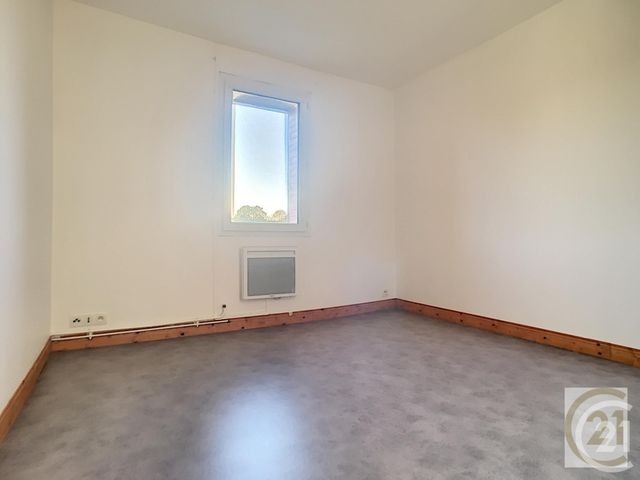 Appartement F3 &agrave; louer - 3 pi&egrave;ces - 54 m2 - Longueil Annel - 60 - PICARDIE