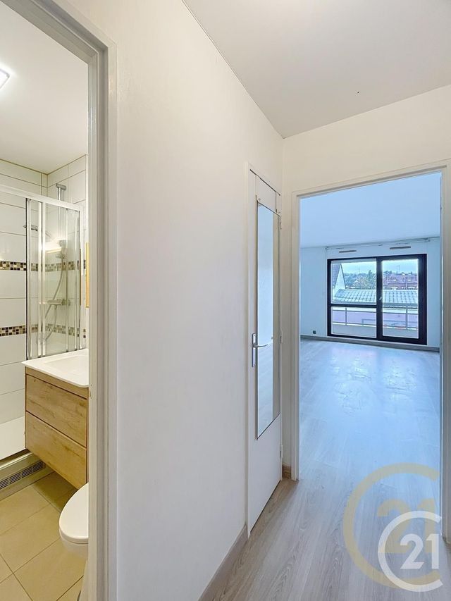 Appartement F1 &agrave; louer - 1 pi&egrave;ce - 28,74 m2 - Margny Les Compiegne - 60 - PICARDIE