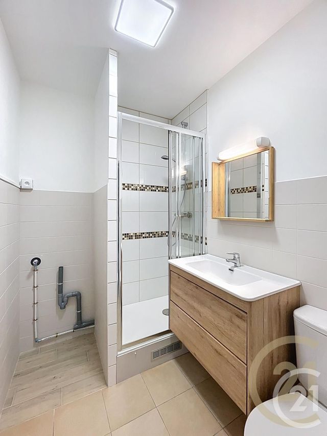 Appartement F1 &agrave; louer - 1 pi&egrave;ce - 28,74 m2 - Margny Les Compiegne - 60 - PICARDIE