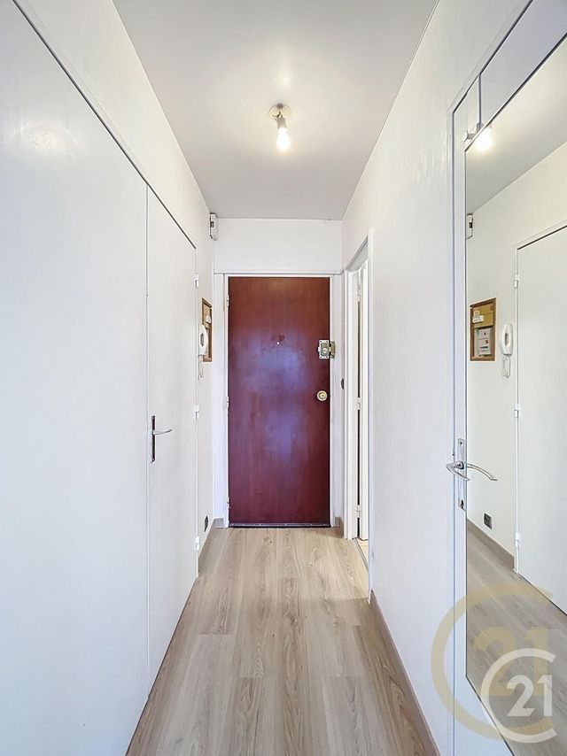 Appartement F1 &agrave; louer - 1 pi&egrave;ce - 28,74 m2 - Margny Les Compiegne - 60 - PICARDIE