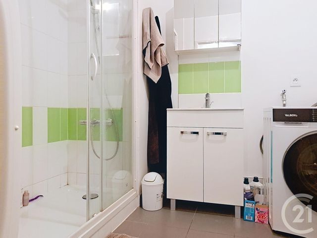 Appartement F3 &agrave; louer - 3 pi&egrave;ces - 63,49 m2 - Compiegne - 60 - PICARDIE