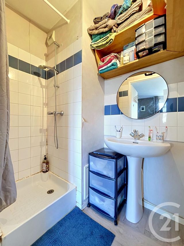 Appartement F3 &agrave; vendre - 3 pi&egrave;ces - 70,81 m2 - Venette - 60 - PICARDIE