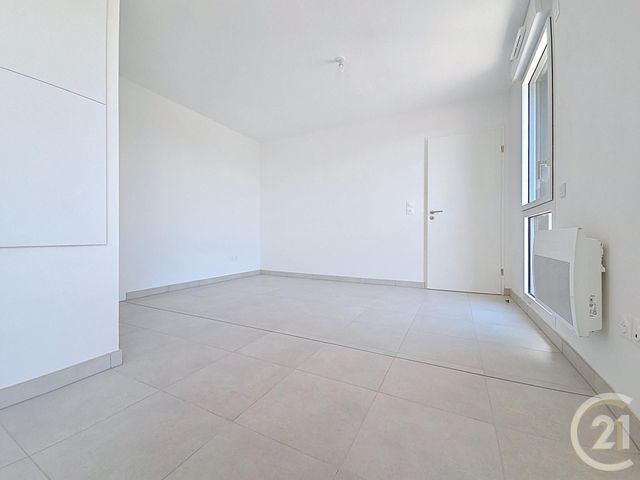 Appartement F2 &agrave; louer - 2 pi&egrave;ces - 48,67 m2 - Compiegne - 60 - PICARDIE