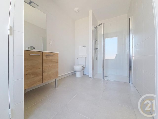 Appartement F2 &agrave; louer - 2 pi&egrave;ces - 48,67 m2 - Compiegne - 60 - PICARDIE