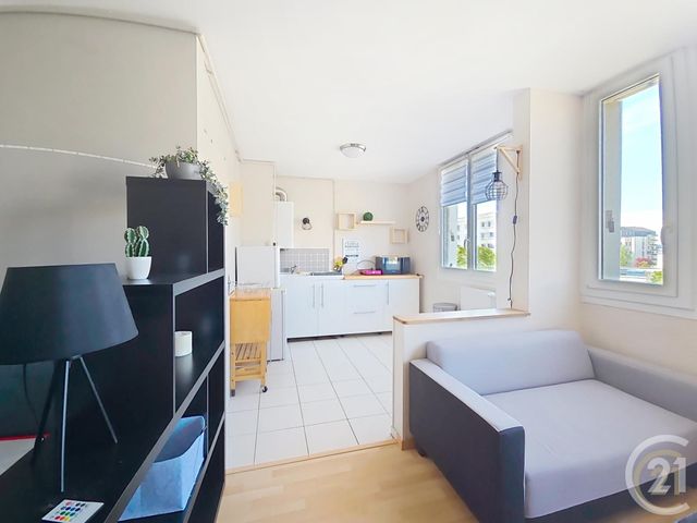 Appartement Studio &agrave; louer - 1 pi&egrave;ce - 32,84 m2 - Compiegne - 60 - PICARDIE