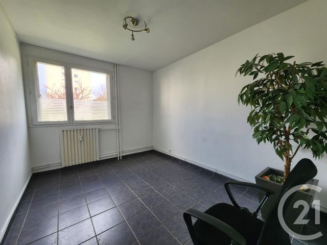 Appartement F4 &agrave; vendre - 4 pi&egrave;ces - 85 m2 - Compiegne - 60 - PICARDIE