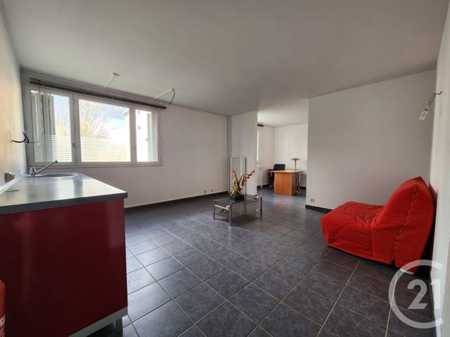 Appartement F4 &agrave; vendre - 4 pi&egrave;ces - 85 m2 - Compiegne - 60 - PICARDIE