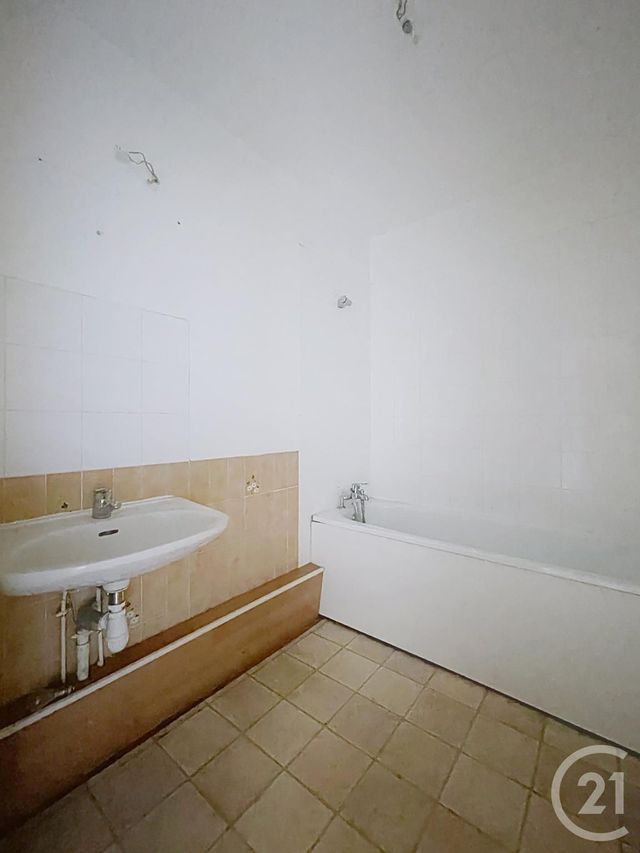 Appartement &agrave; vendre - 3 pi&egrave;ces - 67,75 m2 - Compiegne - 60 - PICARDIE