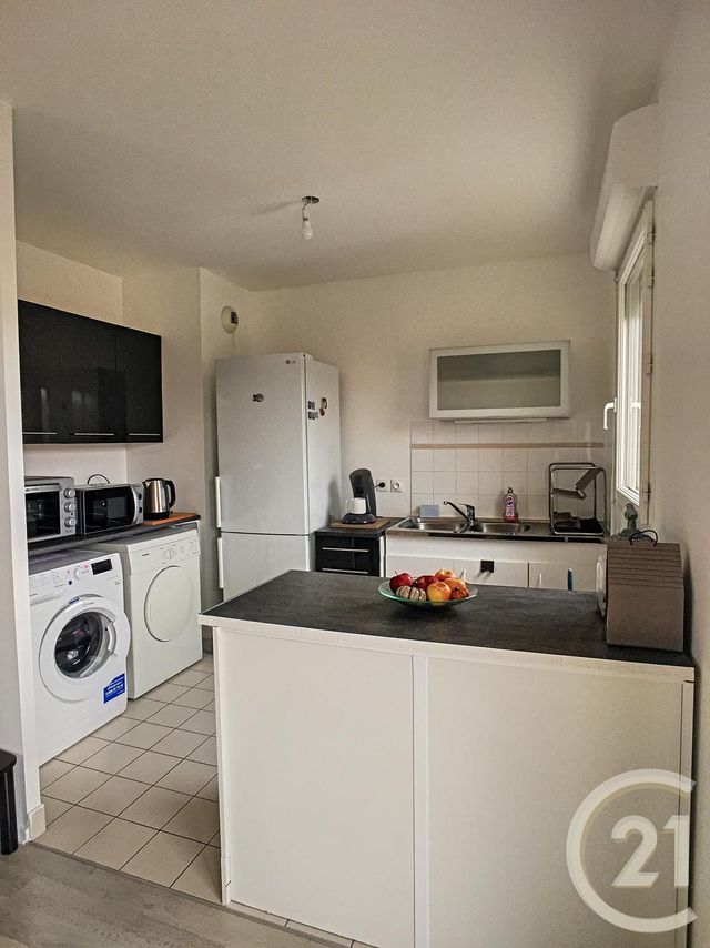 Appartement F2 &agrave; louer - 2 pi&egrave;ces - 50,54 m2 - Margny Les Compiegne - 60 - PICARDIE