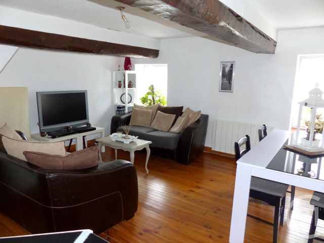 Appartement F3 &agrave; louer - 3 pi&egrave;ces - 75 m2 - Monchy Humieres - 60 - PICARDIE