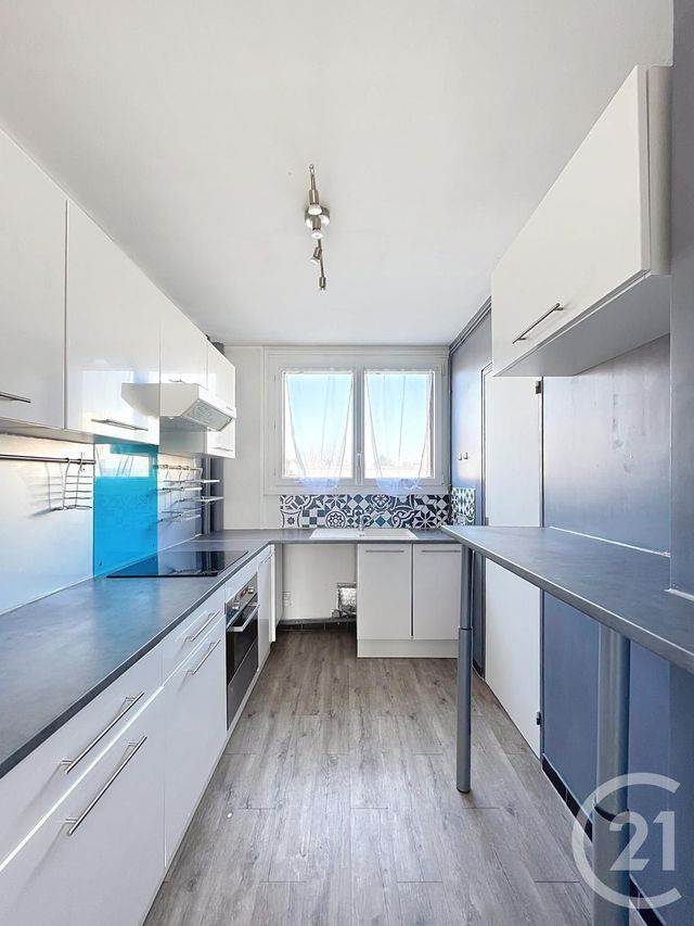 Appartement F3 &agrave; louer - 3 pi&egrave;ces - 58,33 m2 - Compiegne - 60 - PICARDIE
