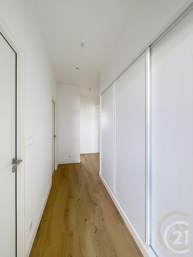 Appartement Duplex &agrave; louer - 5 pi&egrave;ces - 137,80 m2 - Compiegne - 60 - PICARDIE