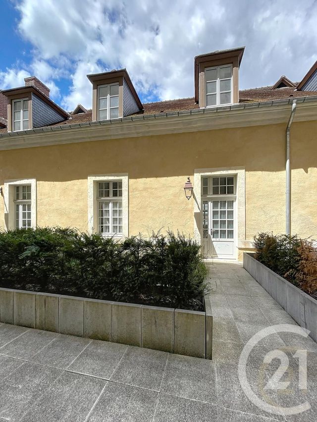 Appartement Duplex &agrave; louer - 5 pi&egrave;ces - 137,80 m2 - Compiegne - 60 - PICARDIE
