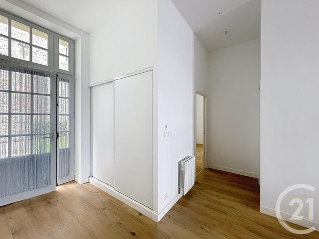 Appartement Duplex &agrave; louer - 5 pi&egrave;ces - 137,80 m2 - Compiegne - 60 - PICARDIE